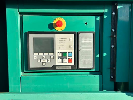 400 KW Cummins #DFCE, diesel generator set, 562 hours, NTA855-G5engine, 2002 - Image 8