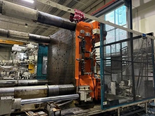 1850 Ton, 220 oz., Mitsubishi #1800MMIIIW-240, horizontal plastic injection molder, 70" x 62" tie bar - Image 3