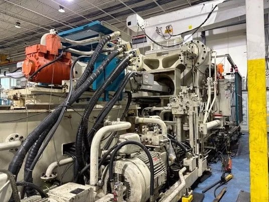 1850 Ton, 220 oz., Mitsubishi #1800MMIIIW-240, horizontal plastic injection molder, 70" x 62" tie bar - Image 5