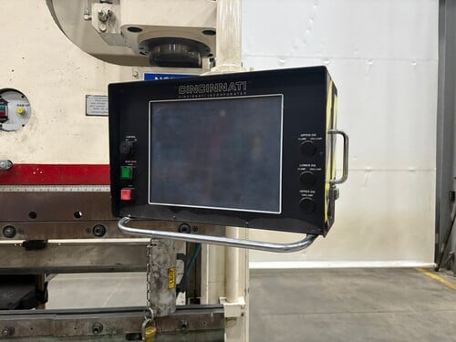 175 Ton, Cincinnati #175FMIIx6', hydraulic press brake, 10" stroke - Image 3