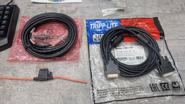 NEW BMS Data911 M8 In-Vehicle Computer System, Touchscreen Monitor, Keyboard - Image 3