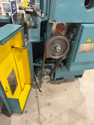 TOS Trencin #SN-71C/4000, manual lathe - Image 8