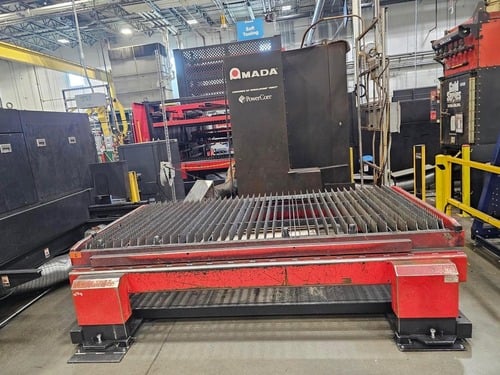 Amada #LCG 3015 AJ, Fiber Laser, 2000 watt, 5' x 10' tables, AMNC 3i, 29552 hours, 2016 - Image 3