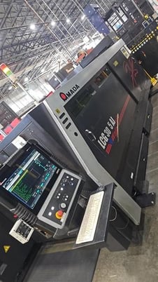 Amada #LCG 3015 AJ, Fiber Laser, 2000 watt, 5' x 10' tables, AMNC 3i, 29552 hours, 2016 - Image 8