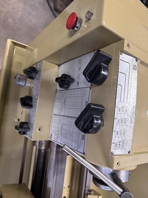 13" x 40" DoAll #13", Engine Lathe, 7" swing over cross slide, 50-2500 RPM, 3-5 HP, threading - Image 3