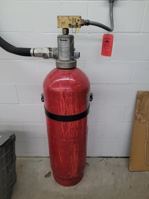 146 lbs. Kiddie Halon #1301, Fire Suppression Cylinder - Image 1