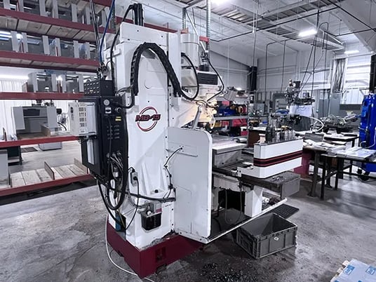 Fryer #MB-15, vertical mills, 16" x67"tbl., 7.5 HP, 4500 RPM, digital read out, Anilam 3000 Plus, 2004 - Image 2