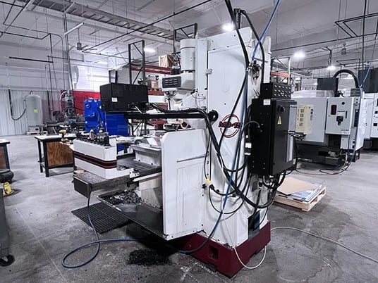 Fryer #MB-15, vertical mills, 16" x67"tbl., 7.5 HP, 4500 RPM, digital read out, Anilam 3000 Plus, 2004 - Image 4