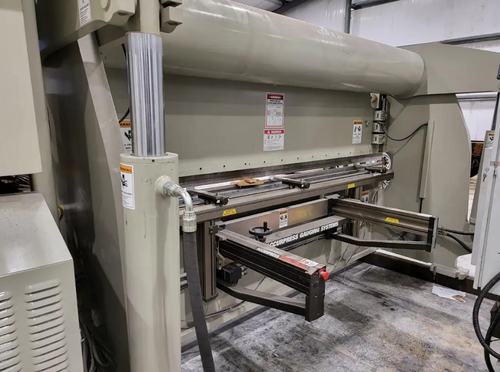 175 Ton, Accurpress #717512, Hydraulic Press Brake, 12' overall, 125" between housing, 8" stroke, 10" throat - Image 3