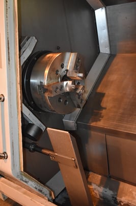 Haas #TL-25B, CNC turning center, 30" swing, 39" ctr, 15" chuck, 4" bar, 40 HP, 2400 RPM, 16" diameter turn - Image 5