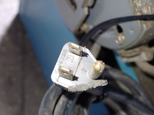 Suther Inc., Metal Notcher - Image 9