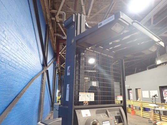 3000 lb. Crown #SP3400, Electric Order Picker, 4" x 42" Forks, 240" Lift height, 24" Load Center, 3668 hrs. - Image 6