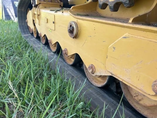 Caterpillar #W11-8/2000, turbo diesel, 95 HP, enclosed cab - Image 4