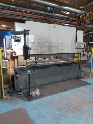 220 Ton, Haco #ERMS-36220, hydraulic press brake, 12' overall, 126" between housing, 31-1/2" stroke, 17-3/4" - Image 1