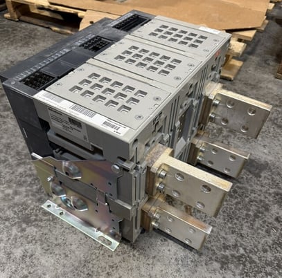 Square D NW 30 HDC DC Circuit Breaker with Micrologic DC 1.0, 3000 amp. (4 Available) - Image 3