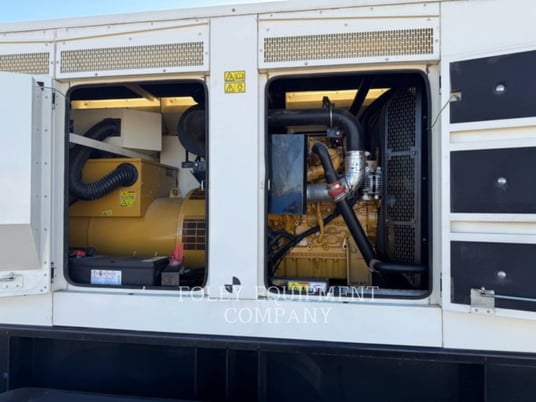 200 KW Caterpillar #XQ200-T4I, portable diesel generator set, multi-volt, C7.1 engine, 2014 - Image 6