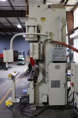175 Ton, Cincinnati #AS175-10 Autoshape, CNC hydraulic press brake, 12' overall, 126-3/4" between housing - Image 9