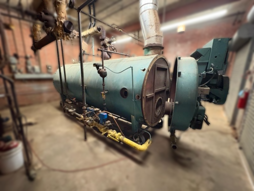 250 HP Cleaver-Brooks #CB-100-200, Packaged Steam Boiler, Natural Gas, 150 PSI, 230 Volts, 10 HP blower, 1981 - Image 5