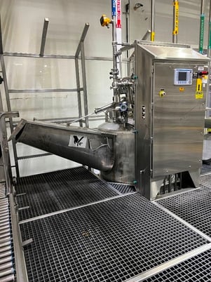 500 gallon Feldmeier, Stainless steel chopper tank, jacketed, with drum tilter, 2003 - Image 2