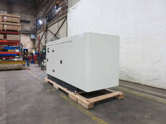 50 KW Cummins #C50N6, Natural gas / propane generator set, 120/240 Volts, 1-phase, 84.7 HP @ 1800 RPM - Image 3