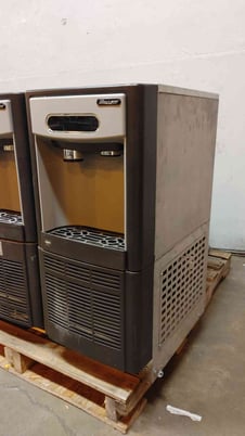 Follett #7UC100A, Ice Machine, 115 V., 4.5A, 1PH, R134a - Image 4