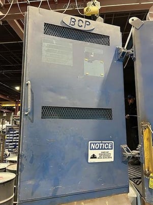 108" x 120" x 96" BCP #A4-6946, blast room, full floor auger, dust collector, 1996 - Image 3