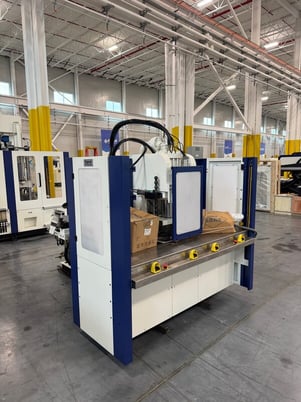 51 Ton, 3.8 oz., Tayu #TC-450DS, vertical dual shuttle injection molding machine, Sigmatek Control, new, 2024 - Image 1