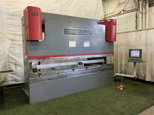 175 Ton, Cincinnati #175BX, hydraulic press brake, 12' overall, 126" between housing, 10" stroke, 16" throat - Image 1