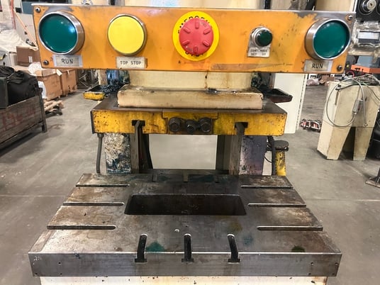 88 Ton, Stamtec #G1-80, Back Geared OBI Press, 2.8" stroke, 14.6" daylight, 50-120 SPM, 3.2" adj, 39.4" x - Image 6