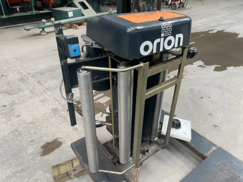 Orion #H77/15, Automatic Pallet Wrapper, 55" x 55" x 82" load size, 4000 lb. capacity, 15 Amps, 115 V., 2000 - Image 4