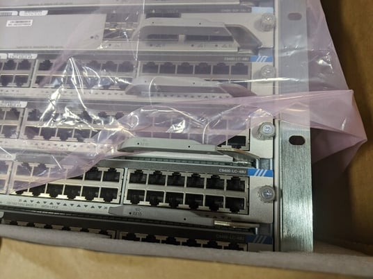 Cisco #C9410R, Switch modules, Catalyst 9400 Series, C9400-LC-48U C9400-SUP-1XL-Y, 10 slots, unused - Image 4