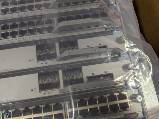 Cisco #C9410R, Switch modules, Catalyst 9400 Series, C9400-LC-48U C9400-SUP-1XL-Y, 10 slots, unused - Image 8