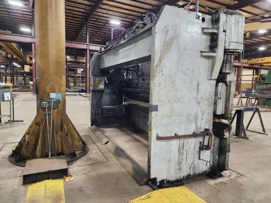 400 Ton, Pacific #K400-16, Press Brake, 16' overall, 172.75" between housing, 12" stroke, 20" open, 8" Shut - Image 7