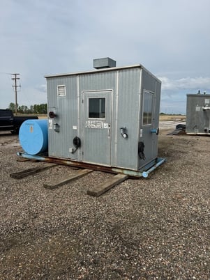 16" RJV Gas Field Services, Sweet Vertical Separator, 720 psi, 1997 - Image 1