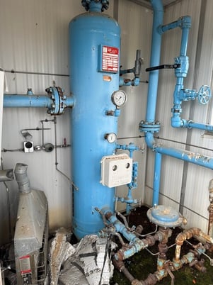 16" RJV Gas Field Services, Sweet Vertical Separator, 720 psi, 1997 - Image 6