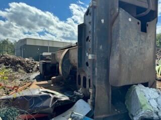 Lefort #SB330A, semi-mobile guillotine shear, automatic shear lubrication system, hydraulic oil cooler - Image 6