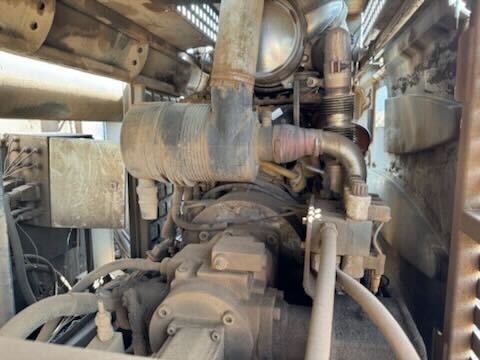 Lefort #SB330A, semi-mobile guillotine shear, automatic shear lubrication system, hydraulic oil cooler - Image 8