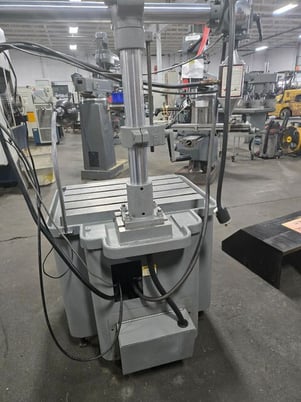 Electro-Arc #2SA, tap disintegrator, 10 KVA, 220 V., 1-phase, 18" x 26" T-Slot table - Image 3