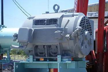 300 HP 3569 RPM Reliance, Electric Motor, Frame 10EA5006S, 2300/4000 Volts - Image 6