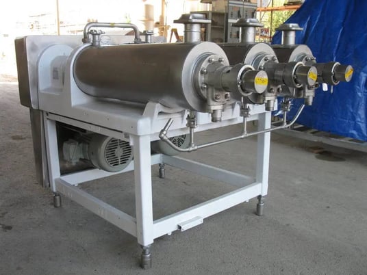 31.4 sq.ft., Chemetron #MX3A75, 3-Barrel Votator Unit, 4" diameter, 120" tubes, (3) 71" shafts, 16 scrapers - Image 3