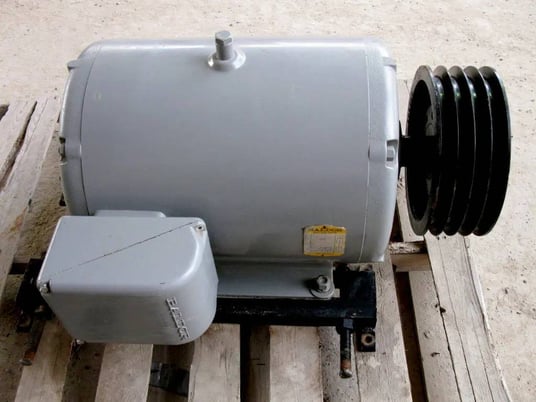 40 HP 1760 RPM Baldor, Industrial Motor, Frame 324T, 230/460 Volts - Image 3