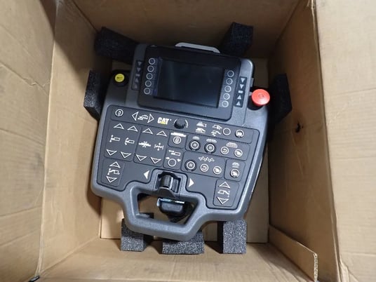 Caterpillar, 551-6330, Control - Image 1