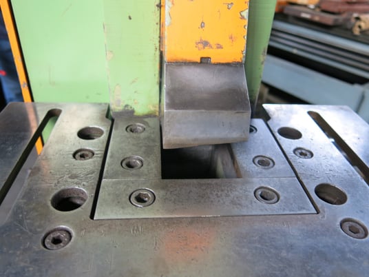 6" x 6" x 1/2" Peddinghaus #Peddimax-110/140, Hydraulic Ironworker, 110 Ton punch, 20" throat, 22 SPM, 2" - Image 4