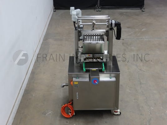 Loynds #CD05, mini servo driven depositing system, Stainless Steel, 40 strokes/min., 15-1/2" x 12-1/4" x 11" - Image 3