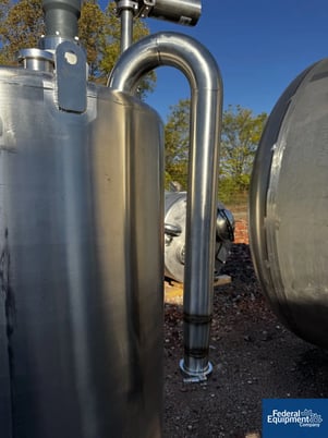 220 gallon Tank, 316 Stainless Steel, 40" diameter x 40" straight side, cone top, agitator, pneu valves (2 - Image 6