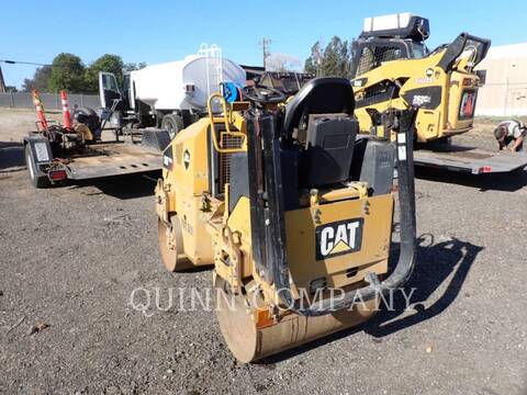 Caterpillar CB1.7, Twin Drum Roller, 1904 hours, S/N: HRB00199, 2019 - Image 4