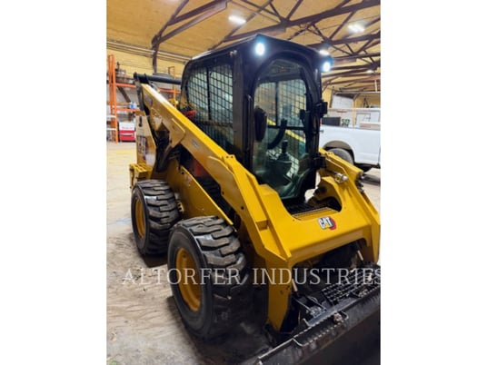 Cat 262D3, Skid Steer Loader, 146 hours, S/N: TP402039, 2024 - Image 2