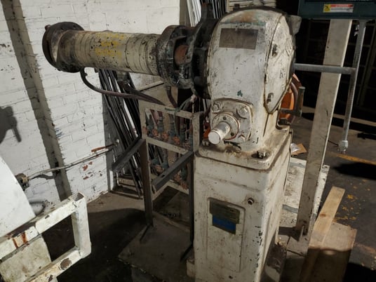 2" Royle, cold feed rubber extruder, 12:1 L/D, 15:1 G/B ratio, forced lube system, straight delivery head - Image 7