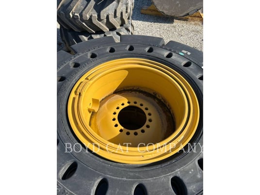 Caterpillar 930 TIRES, Construction - Image 3