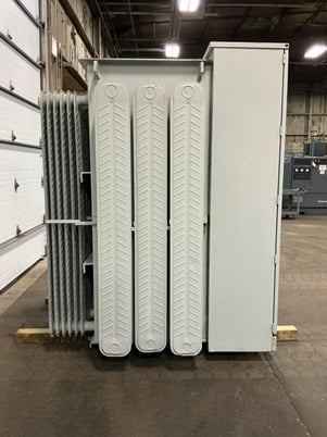 2000/2240 KVA 13800 Primary, 480Y/277 Secondary, General Electric, padmount transformer - Image 4